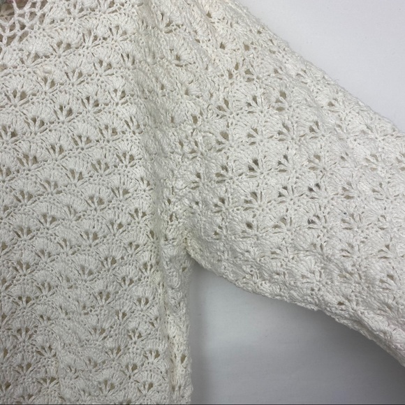 VINTAGE Crocheted Flower Embellished VNeck Sweater - Picture 6 of 10